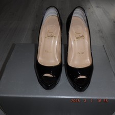 Authentic Christian Louboutin Very Prive Black Patent Leather Heels Shoes 35