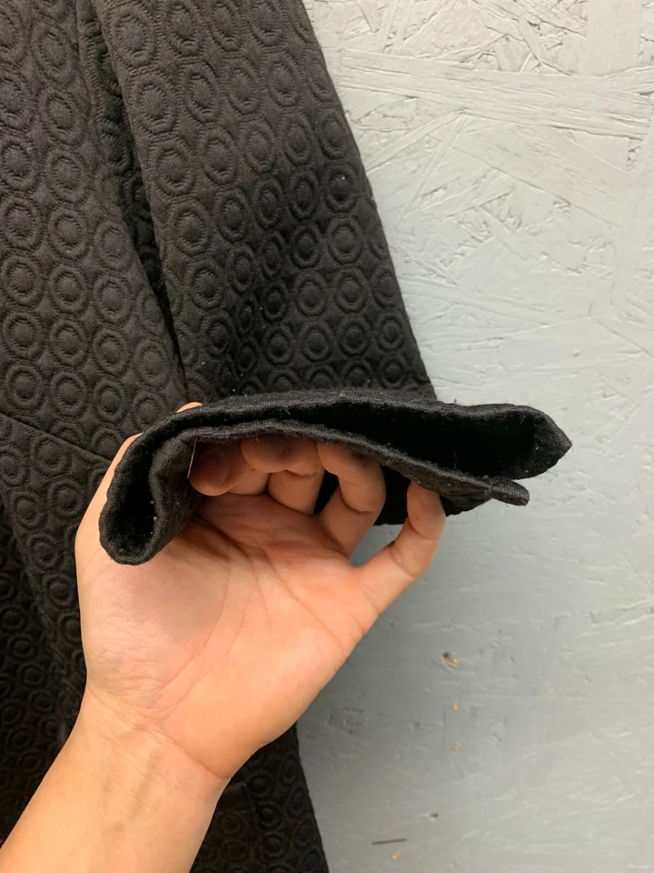 Abrigo Roz & Ali Jacquard Mujer Talla 1X Negro Detalle Tachonado Bolsillo Largo Foto 4 de 4