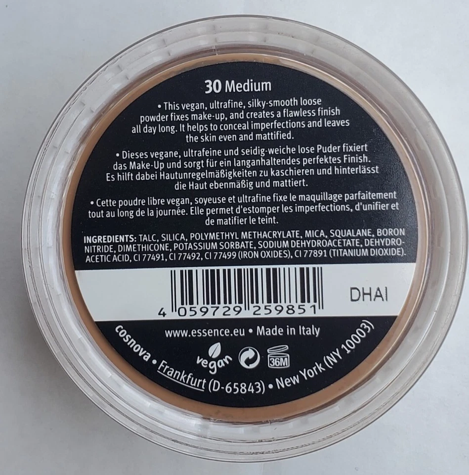 Essence Fixing Powder Medium #30 My Skin Perfector Matte Finish Blur Effect - Image 2 of 2