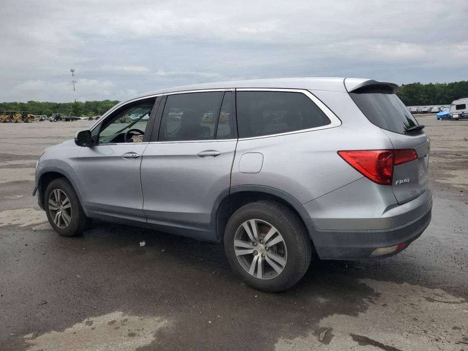 Used Rear Seat Belt Rear fits: 2018 Honda Pilot Rear Grade A - Image 3 of 4