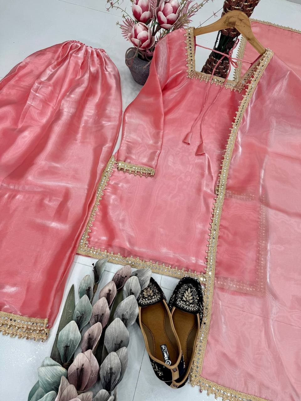 Exclusive Heavy Fendy Silk Pink Top Palazzo With Dupatta For Wedding Wear thumbnail 11