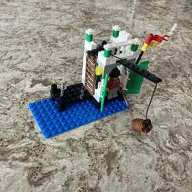 LEGO VINTAGE PIRATES #6244 "IMPERIAL ARMADA SENTRY" NO BOX