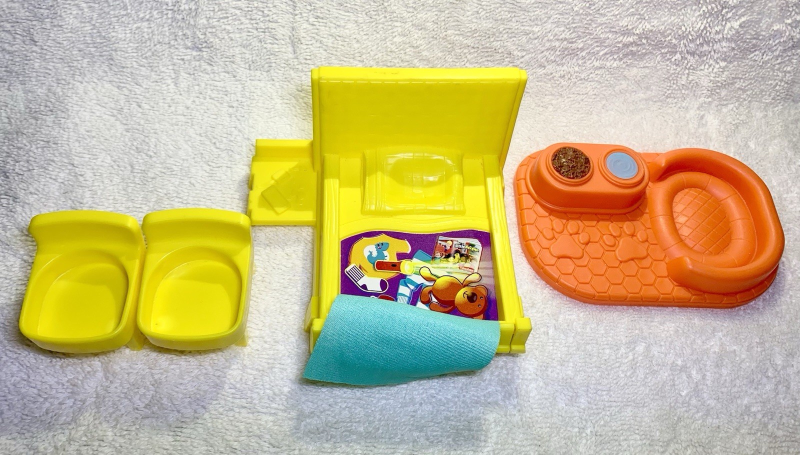 Little People Big Helpers Replacement Furniture Dog Bed Yellow Bed Chairs