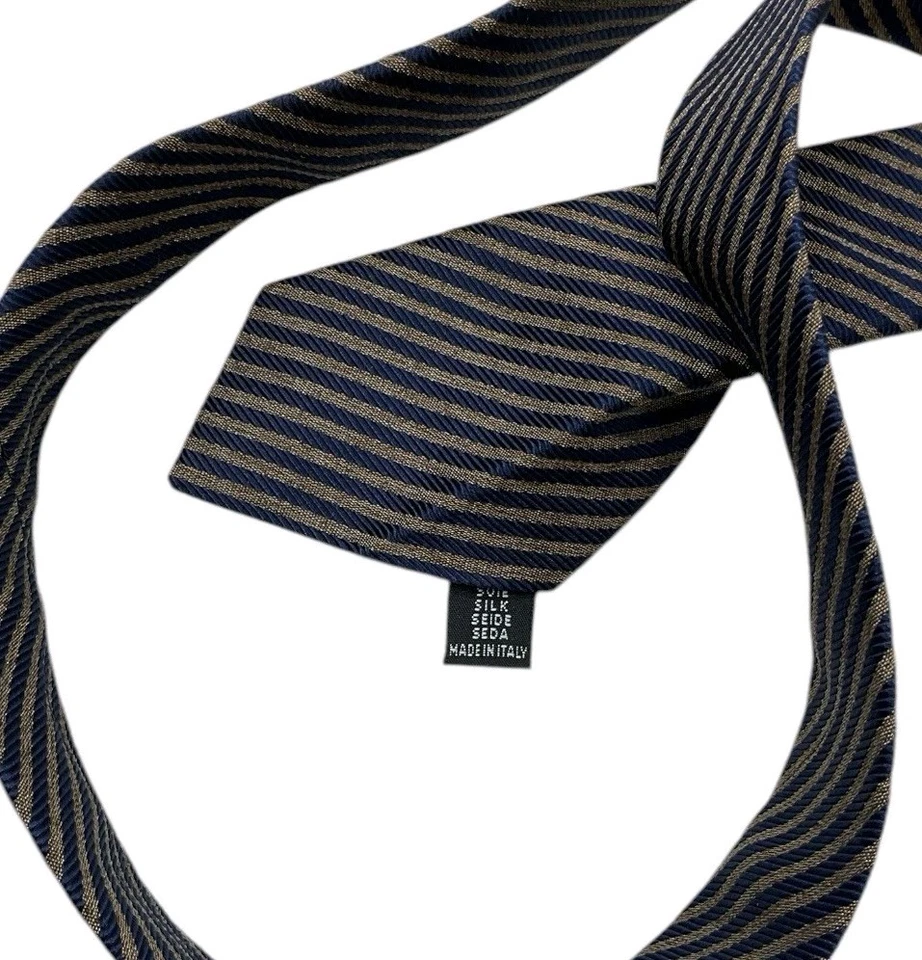 Corbata CORNELIANI 7 pliegues para hombre 100 % seda LUJO marrón azul a rayas con:3,6" usada en excelente estado Foto 3 de 4