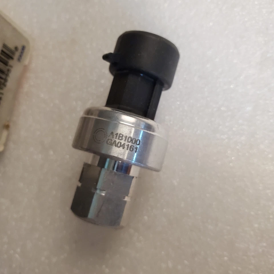 Four Seasons 20951 System Mounted Pressure Transducer - Image 2 of 4