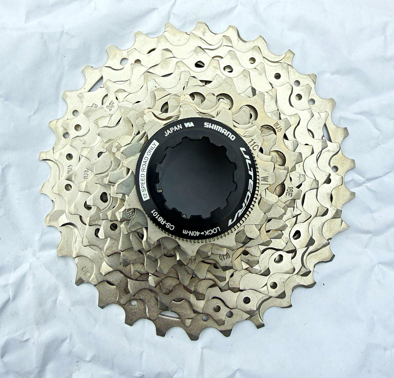 Shimano Ultegra CS-R8101 12-Speed Road Cassette 11-30T w/ Lockring