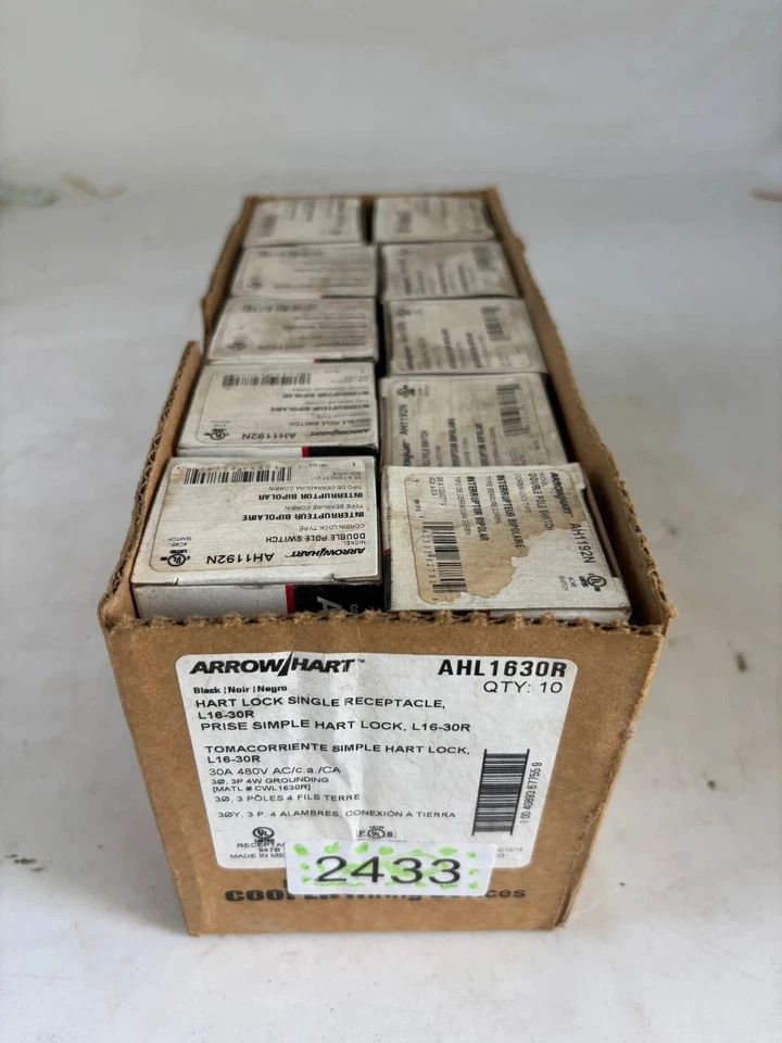 Arrow Hart AHL1630R Hart Lock Single Receptacle 30A 480V Pack of 10 - Image 2 of 3