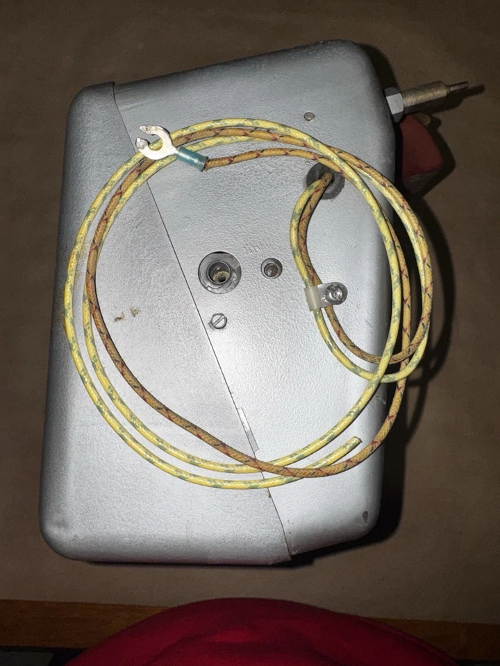 1947-1950 Chevy Truck Radio Model 986067 Untested Pickup 51 52 53 Foto 2 de 4