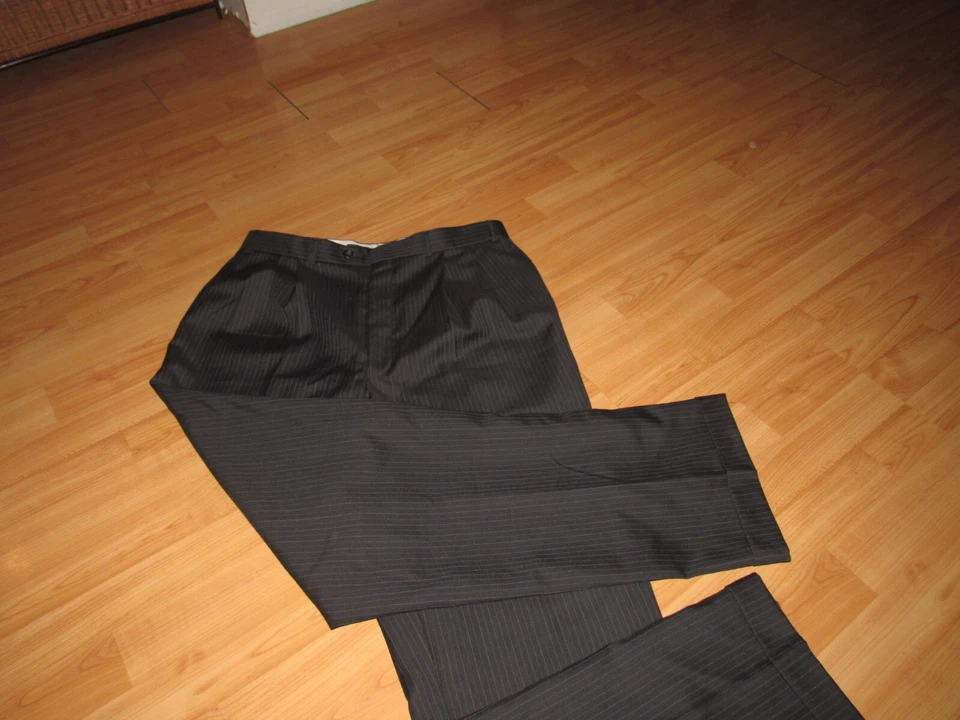 Pantalones de vestir a rayas grises puño plisado Ralph Lauren para hombre 35 X 32 (etiquetados 36 X 32) Foto 2 de 4