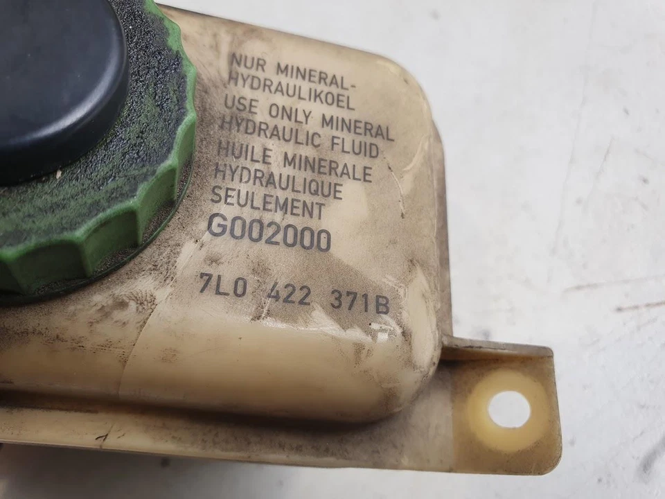 PORSCHE CAYENNE P/S RESERVOIR 9PA, 07/03-12/06, P/N, 7L0422371B - image 4 of 4