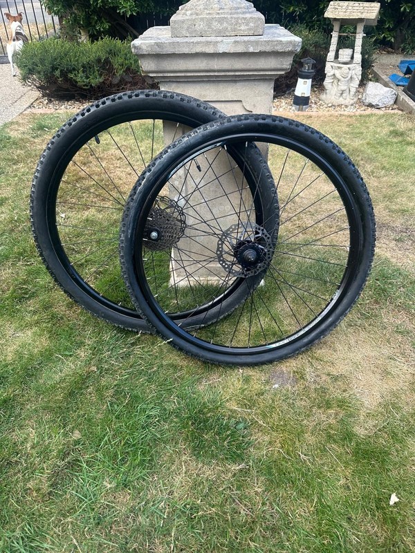 Kenda 27.5" mountain bike wheels, complete with tyres and disc brakes.