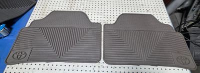 2003-2005 TOYOTA LAND CRUISER all weather mats OEM both rear PT206-60036