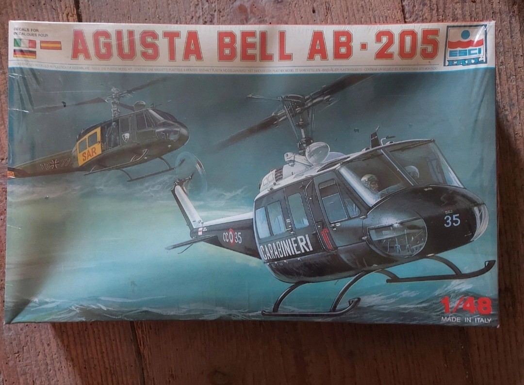 Kit Modellismo 1:48 Agusta Bell AB-205 ESCI/ERTL (Carabinieri) - SIGILLATO