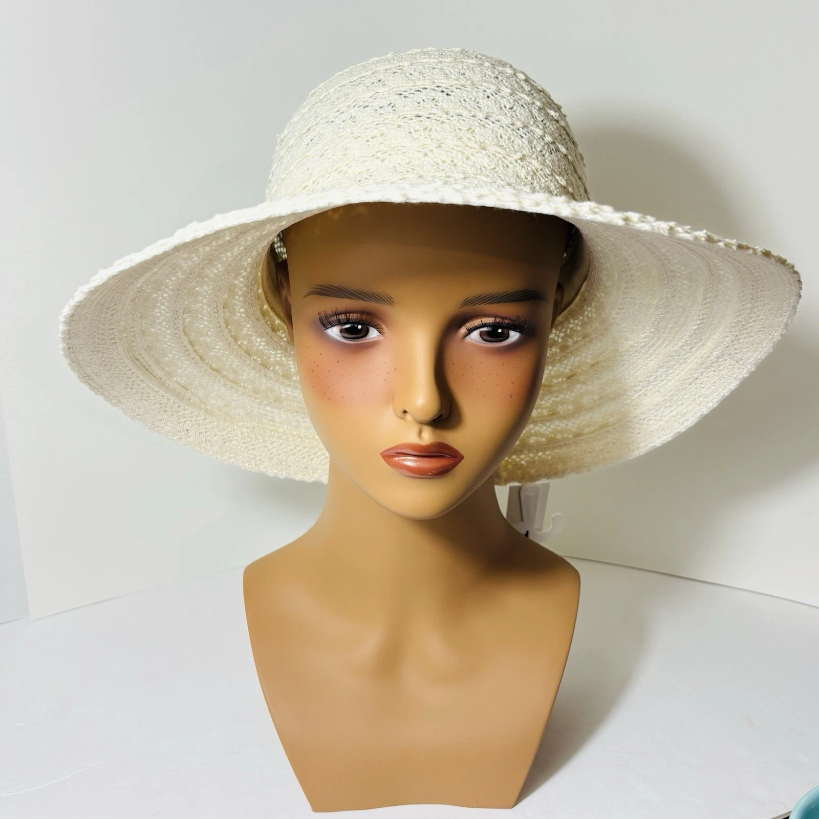 Anne Klein Ivory Large Brim Sun Hat One Size Fits Most NEW w Tags Classic