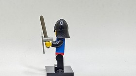 LEGO minifigure Black Falcon cas099 Castle Black Falcons 6035 6062 6103 w shield