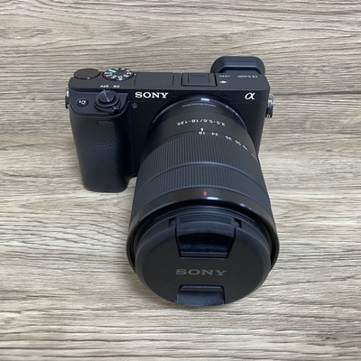 Sony Alpha A6400 24.2MP Digital Camera with 18-135mm Zoom Lens Black English