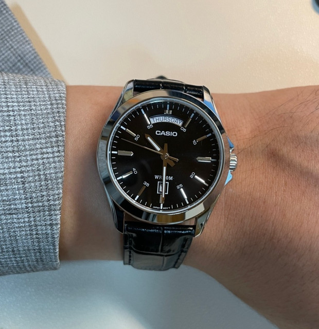 Casio Men's MTP-1370L-1A Analog Quartz Watch Leather Band Day Date Black Dial