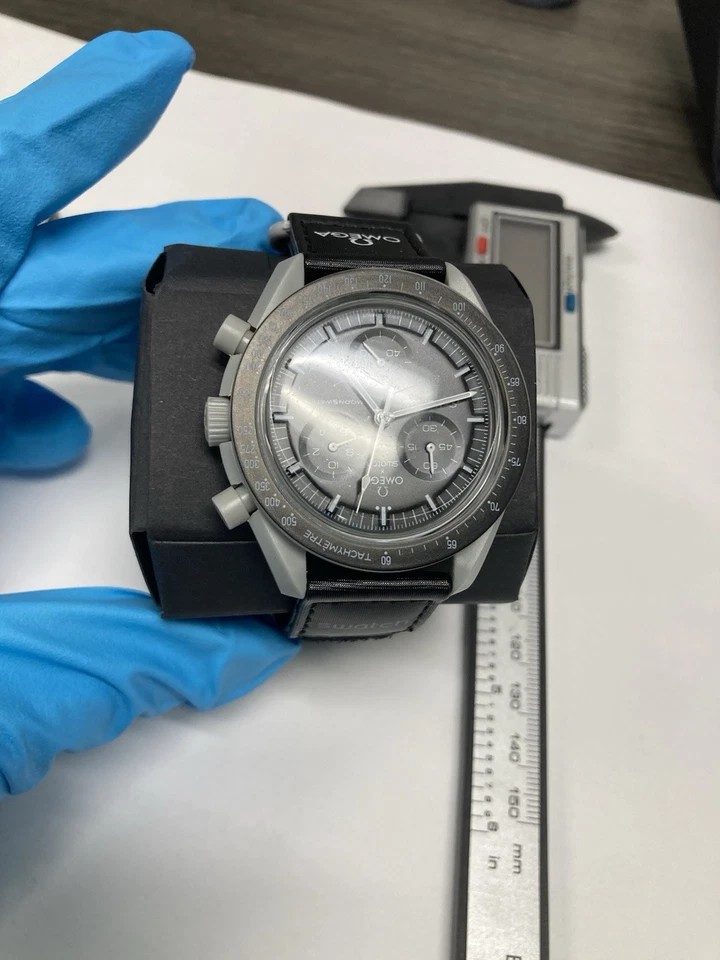 New MoonSwatch Mission To The Moon  Omega x Swatch Speedmaster Watch - Image 2 of 4