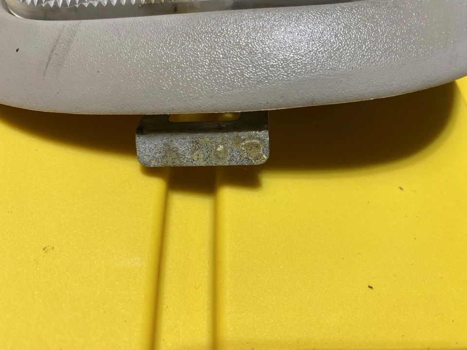 Dodge Durango 1998-2003 centro cúpula superior mapa luz lámpara OEM 04685242 SUV Foto 2 de 4