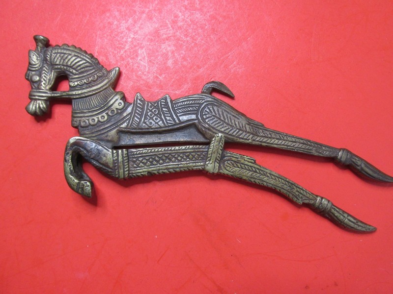 ANTIQUE BRASS HORSE CIGAR CUTTER NUT SPLITTER VICTORIAN OLD RARE TOBACCIANA  BIG
