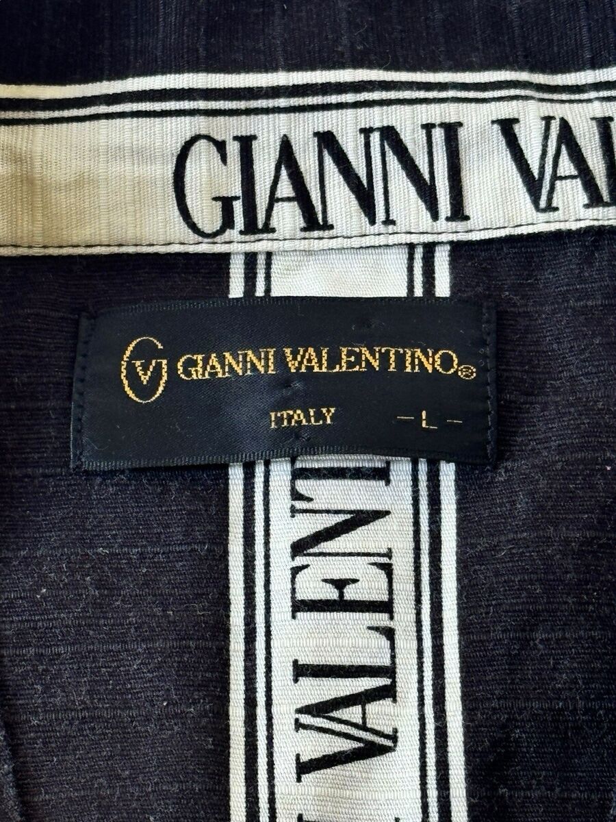 Vintage Gianni Valentino Kimono Shirt Mens size Large Black Vintage Gianni Valentino Kimono Shirt Mens size Large Black