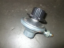 Blue Rhino Cross Fire Grill Model: GBT1509LR Gas Valve Regulator