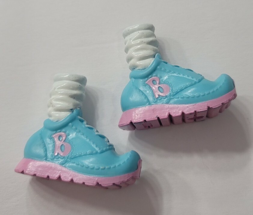 SAOLA SCARPE BAMBOLA BRATZ FIERCE FITNESS 2015 CLOE BLU E BIANCHE SNEAKERS SOLO CALZE