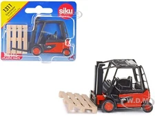 LINDE E35 FORKLIFT TRUCK RED W/PALLET DIECAST MODEL BY SIKU 1311