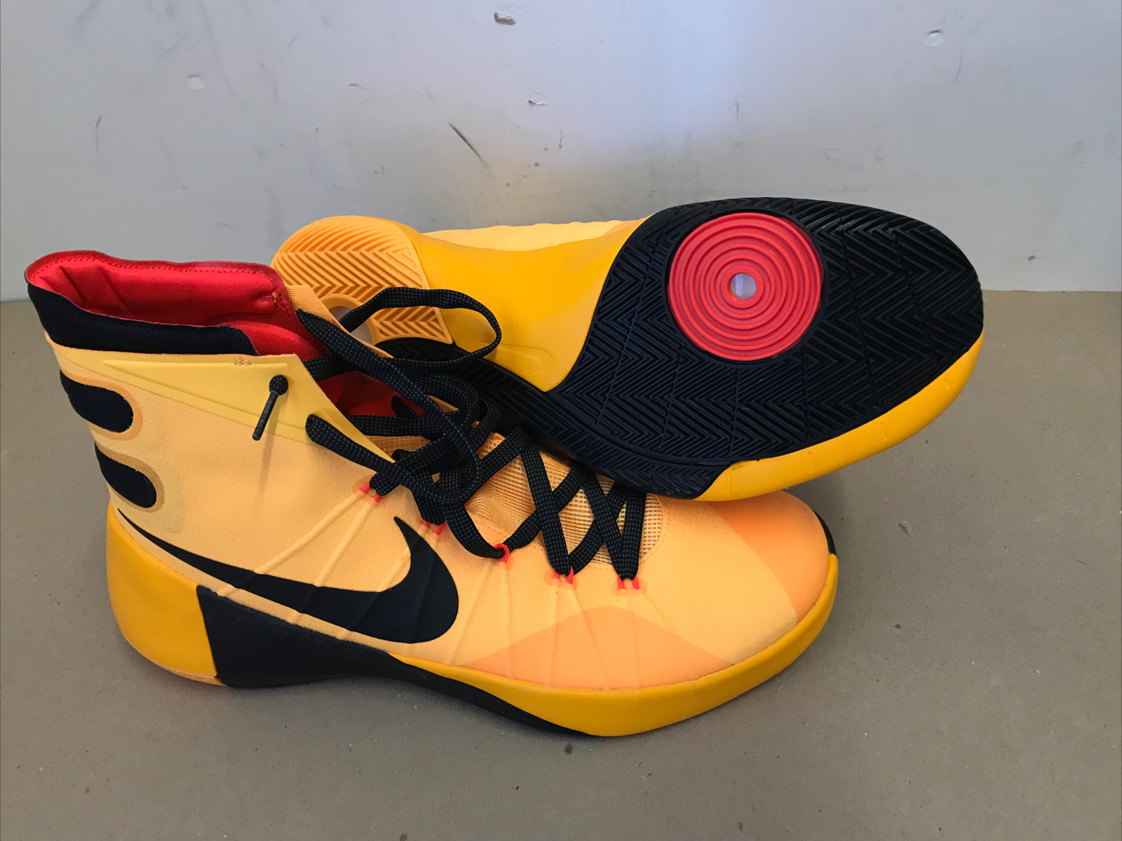 Size 12.5 - Nike Hyperdunk 2015 Bruce 