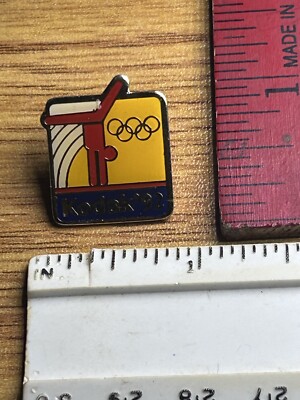 Pin's JO Barcelone 1992 – Gymnastique, Collection Sport Vintage