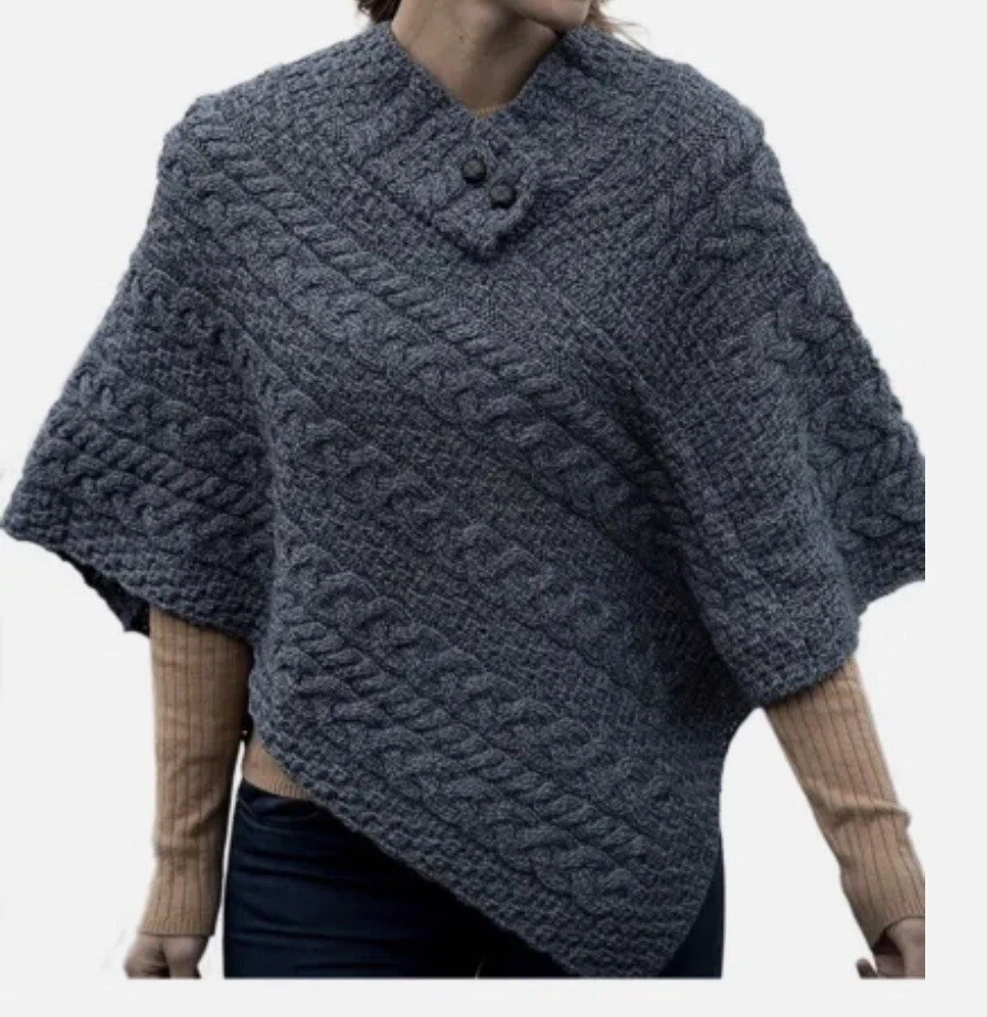 Irish Carraig donn Poncho Cape Merino Wool One Size Button Purple Gray Warm Soft
