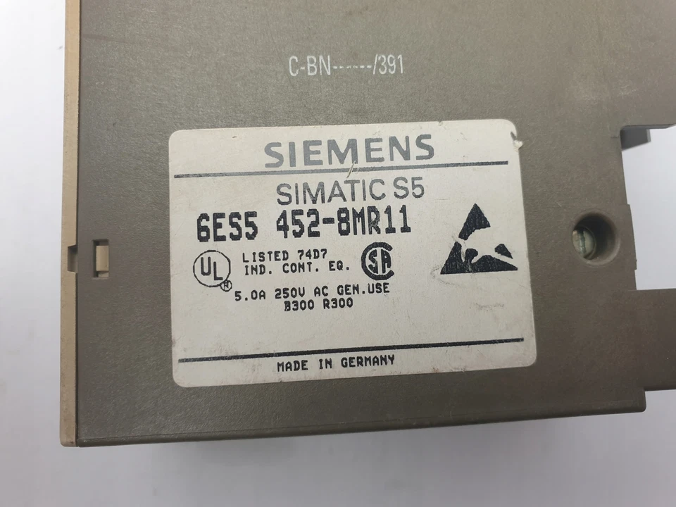 SIEMENS SIMATIC S5 6ES5 452-8MR11 USCITA RELÈ 4x - Immagine 2 di 4
