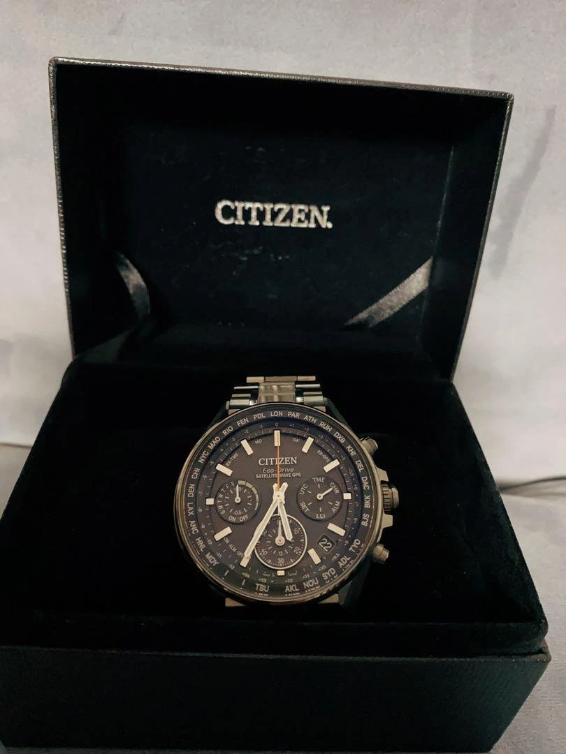 Citizen Attesa F950-T024521 CC4004-58E Eco Drive Day Date Box Solar Mens Watch