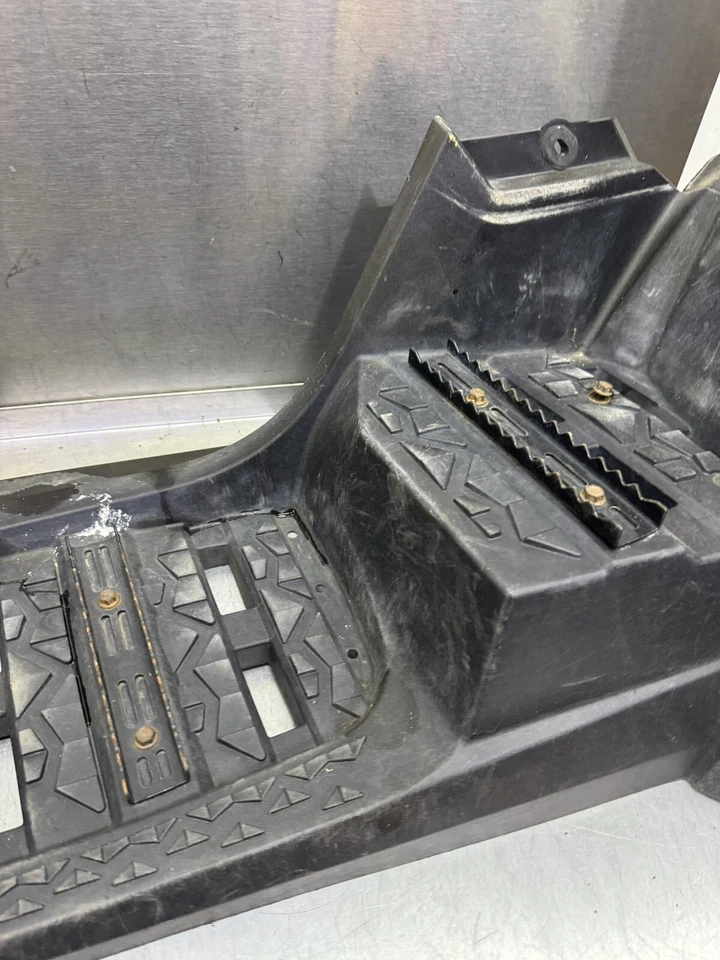 2009 07 08 09 10 Can-Am Outlander 650 800 MAX XT reposapiés izquierdo 705002488 Foto 3 de 4