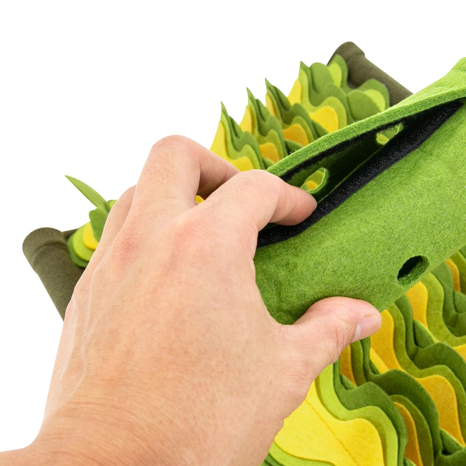 Snuffle Mat Pet Snuffle Mat for Dogs Dog Feeding Mat Green 58*33*23cm - Image 4 of 4