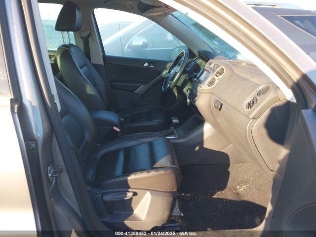 Used Rear Left Door Assembly Rear Side fits: 2010 Volkswagen Tiguan electric pri