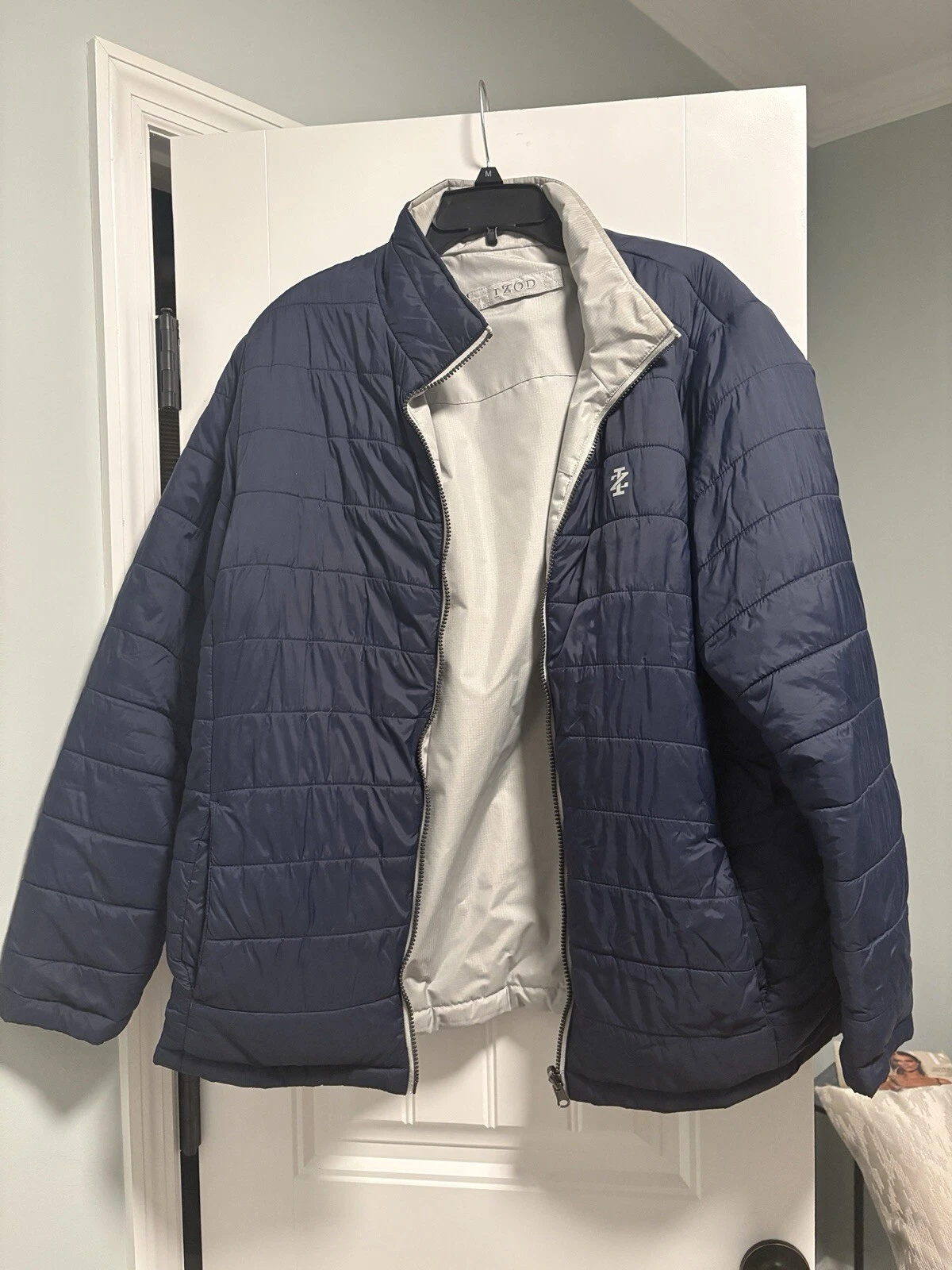 IZOD Adult Puffer Jacket, Navy , Size Large With Pockets, Zipper Front