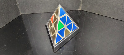 Pyramid Triangle Rubiks Cube Combination Puzzle with case