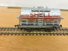 Mainline 37165 Tank Wagon Shell Motor Spirit Mint in Box