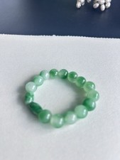Green Stretch Beaded Bracelet Round Stone Ball/Bead Chain No Closure