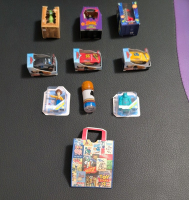 Mini Disney brands store edition series 2   *Toy story/cars with small bag*