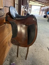 DP El Campo Shorty Saddle - S2 Adjustable Gullet Tooled Leather w/ cover & girth