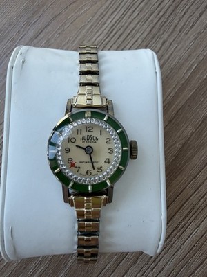 Hudson Itraco watch Hudson Itraco ladies watch featuring a green rotating Dial