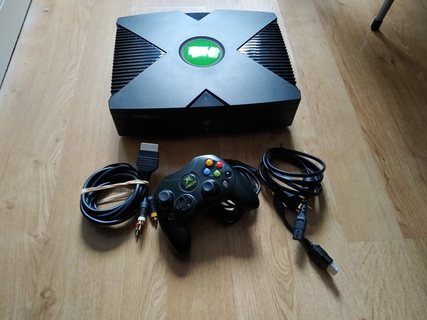 XBOX Clasica + 60 juegos