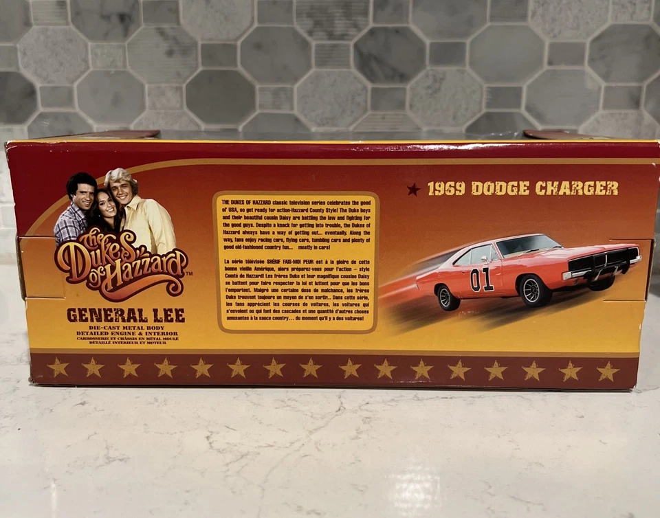 General Lee The Dukes of Hazzard 1969 Dodge Charger 1:25 Johnny Lightning NIB - Image 3 of 3