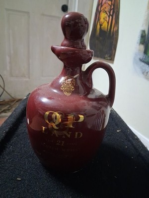 QP Land 21 Yr Scotch Whisky Ceramic Decanter Stopper Maroon