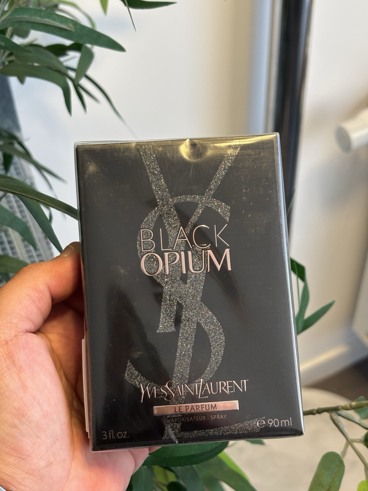 Black Opium YSL Eau de Parfum Femme : Le Parfum Idéal pour Vos Soirées