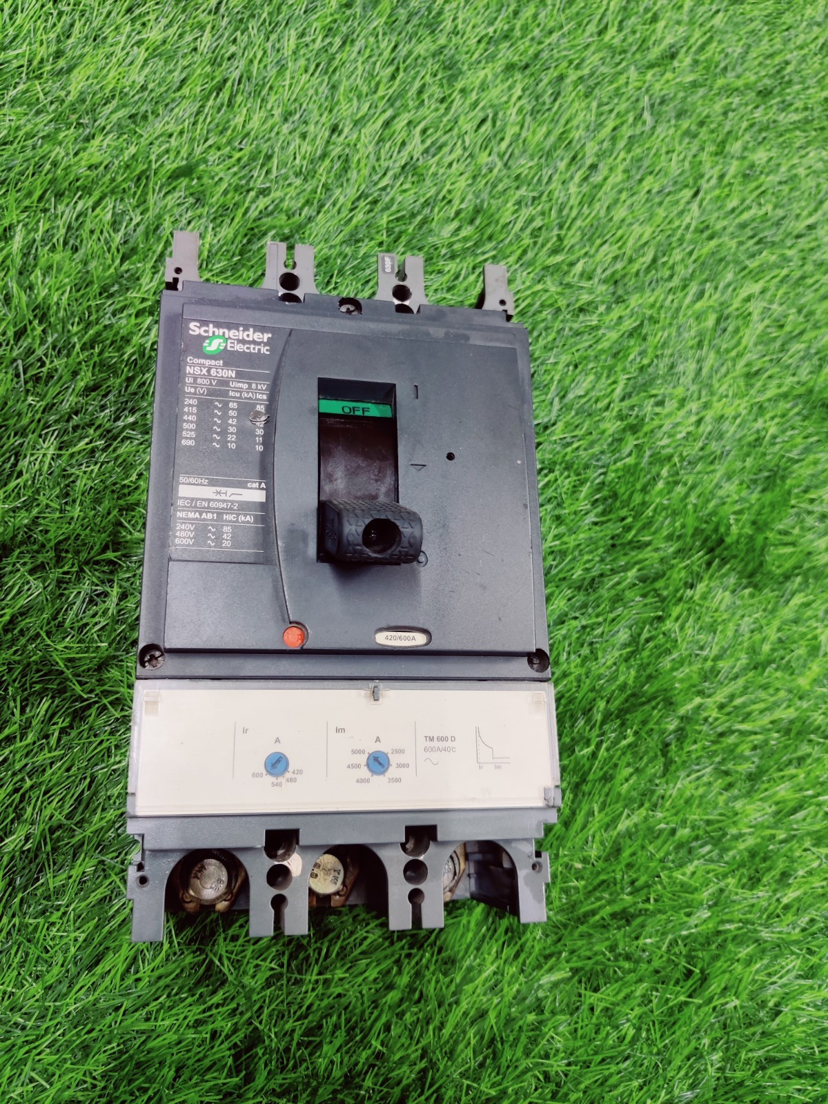 Schneider Electric Compact Nsx630N 420-600 Amp 3 Pole Mccb Superior Quality