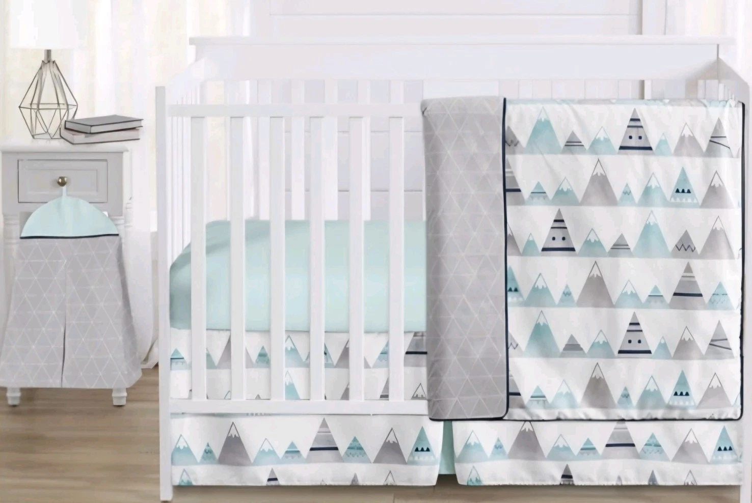 NIP Sweet JOJO Designs Mountains Collection 4 Piece Crib Bedding ADORABLE
Opens in a new window or t