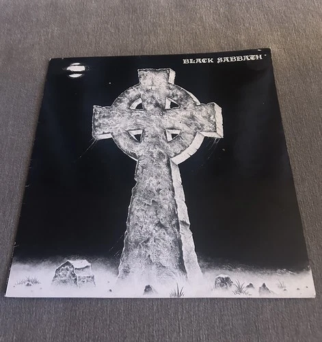 Black Sabbath Headless Cross Vinyl LP 1st Press 1989 EIRSA 1002 NM/VG+